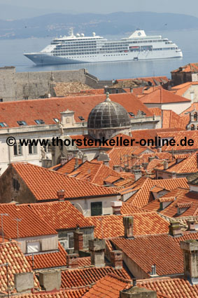4724_Dubrovnik_Luxusliner vor Anker